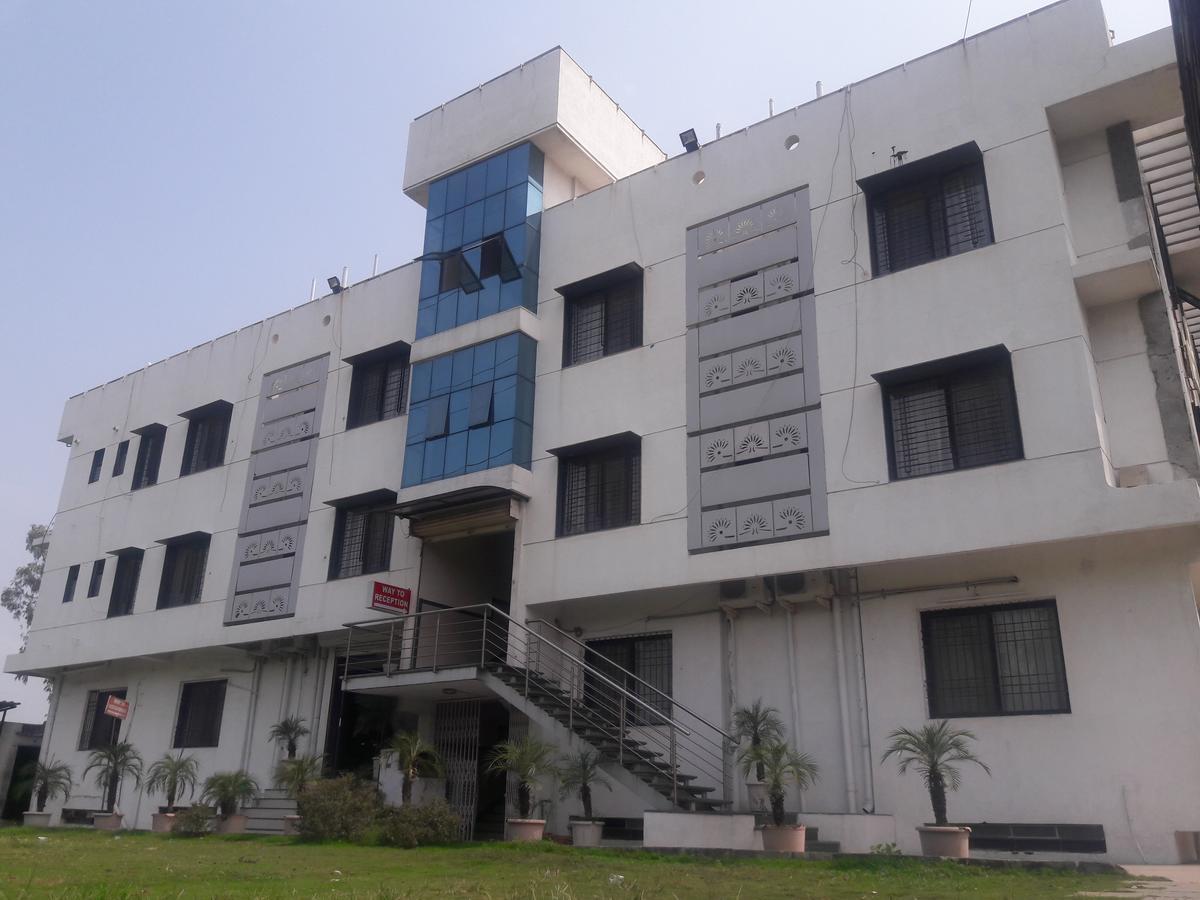 Hotel Naivedya Aurangabad  Exterior photo