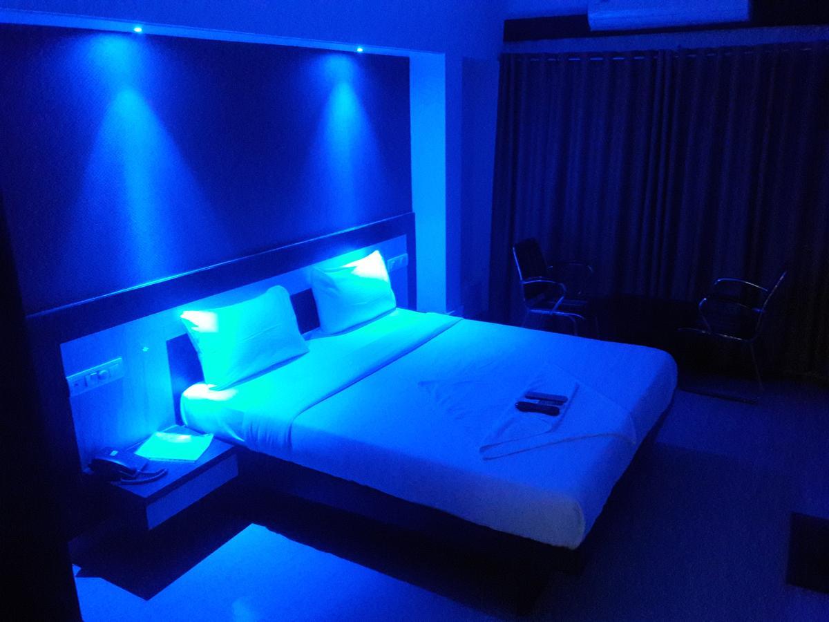 Hotel Naivedya Aurangabad  Exterior photo